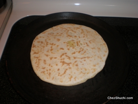 aloo paneer kulcha